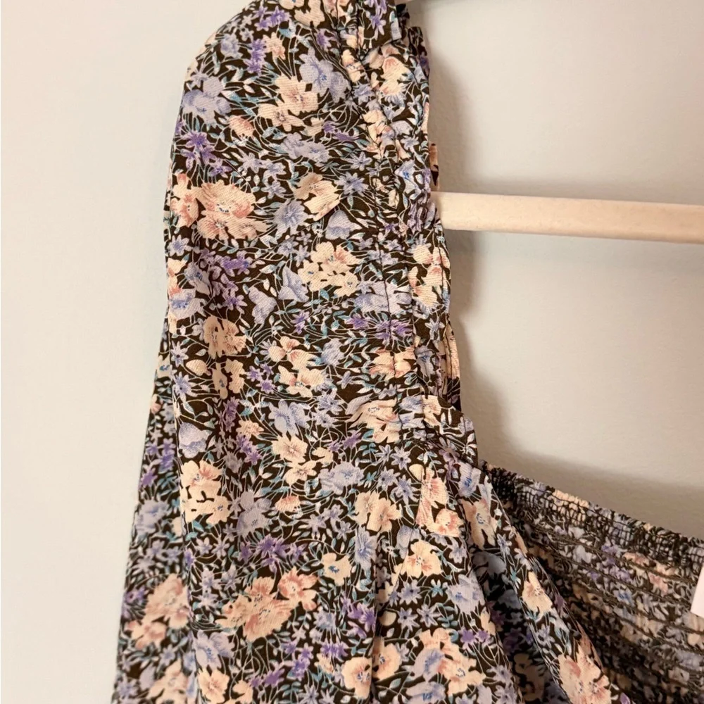 ASTR The Label Floral Smocked Boned Crop Top Large Puff Sleeve